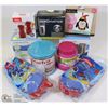 Image 1 : FLAT OF ASSORTED HOUSEHOLD ITEMS INCLUDING