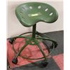 Image 1 : GREEN RETRO TRACTOR SEAT CHAIR