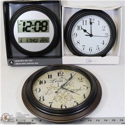 LOT WITH THREE CLOCKS