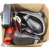 Image 1 : LARGE BOX OF KICKBOXING/MARTIAL ARTS
