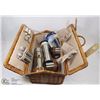 Image 1 : WICKER PICNIC BASKET SET WITH STAINLESS STEEL