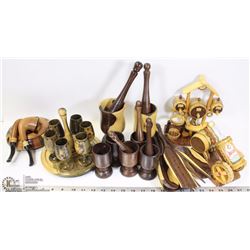 FLAT OF HAND CARVED WOOD DECORATIVE ITEMS