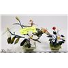 Image 1 : 2PC SET JADE GLASS BERRY & FLOWER ORNAMENTS