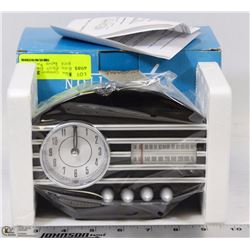 AVON BLAST FROM THE PAST RETRO RADIO