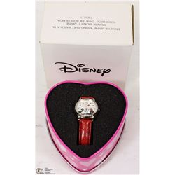 DISNEY MICKEY & MINNIE KISSING TIME WATCH