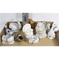 FLAT OF COLLECTORS VINTAGE FIGURES