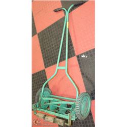 VINTAGE SUPER CLIPPER PUSH LAWN MOWER -
