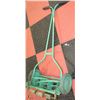 Image 1 : VINTAGE SUPER CLIPPER PUSH LAWN MOWER -