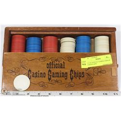 SET OF OFFICIAL GAMING CHIPS IN WOODEN BOX