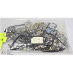 LOST AND FOUND BAG OF ASSORTED COSTUME JEWELRY X4