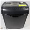 Image 1 : CERTIFIED DATA PAPER SHREDDER