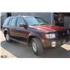 Image 5 : 1999 INFINITI SUV QX4