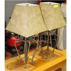 PAIR OF TABLE LAMPS WITH CAST IRON BASE