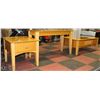 Image 1 : SET OF 3 MAPLE TABLE SET INCL COFFEE TABLE W/GLASS