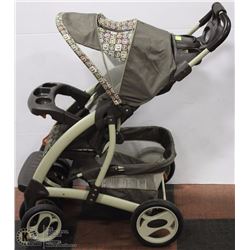 GRACO FOLDING STROLLER