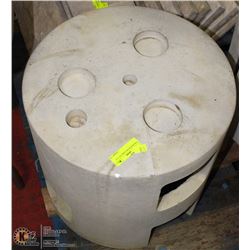 CONCRETE PATIO TABLE 18" X 18'