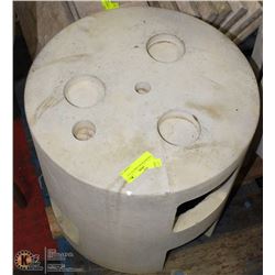 CONCRETE PATIO TABLE 18" X 18'