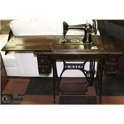 SINGER 1907 SEWING MACHINE