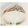 Image 2 : 10K YELLOW GOLD DIAMOND SOLITAIRE RING
