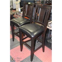 PAIR OF BAR STOOLS