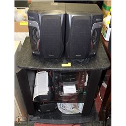 PANASONIC SC-AK95 CD STEREO SYSTEM W/ 3 SPEAKERS,