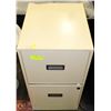 Image 1 : 2 DRAWER FILING CABINET