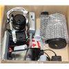 Image 1 : ESTATE BOX OF DIGITAL & 35MM CAMERAS
