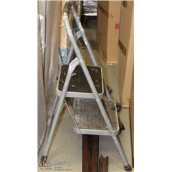 TWO STEP FOLDING STOOL