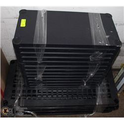 GROUP OF 4 COLLABSIBLE PLASTIC SHELVES