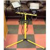 Image 1 : WORKSITE DOUBLE LAMP ON HEIGHT ADJUSTABLE TRIPOD