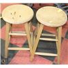 Image 1 : PAIR OF WOODEN BAR STOOLS