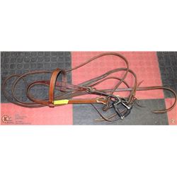 LEATHER BRIDLE WITH A BIT