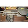 Image 1 : VINTAGE TRIPLE BEAM SCALE WITH WEIGHTS