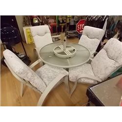 PATIO TABLE - 4 CHAIRS & STAND
