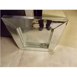 BOX MIRROR