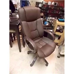 EXECUTIVE OFFICE CHAIR - SOME ARM WEAR