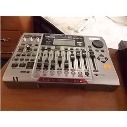 BOSS DIGITAL RECORDING STUDIO - BR 900CD - PS