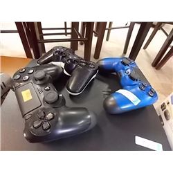 SONY GAME CONTROLERS - 3 TTL - PS