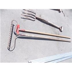 GARDEN EDGER & RAKE
