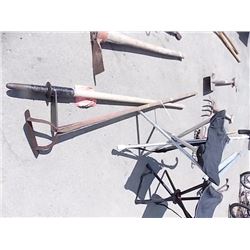 HAND AIRATOR & WEED WACKER