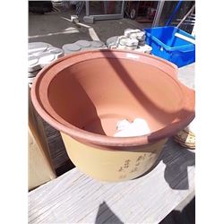 LARGE PLANT POT