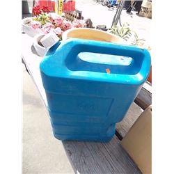 WATER CONTAINER
