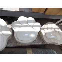 CONCRETE - STEPPING STONE - PAW - MED