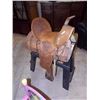 Image 1 : WESTERN SADDLE - HAND TOOLED - LIKE NEW