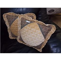 NEW HAND CRAFTED THROW CUSIONS - 2 TTL