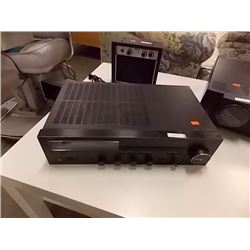 YAMAHA STEREO RECIEVER - PS