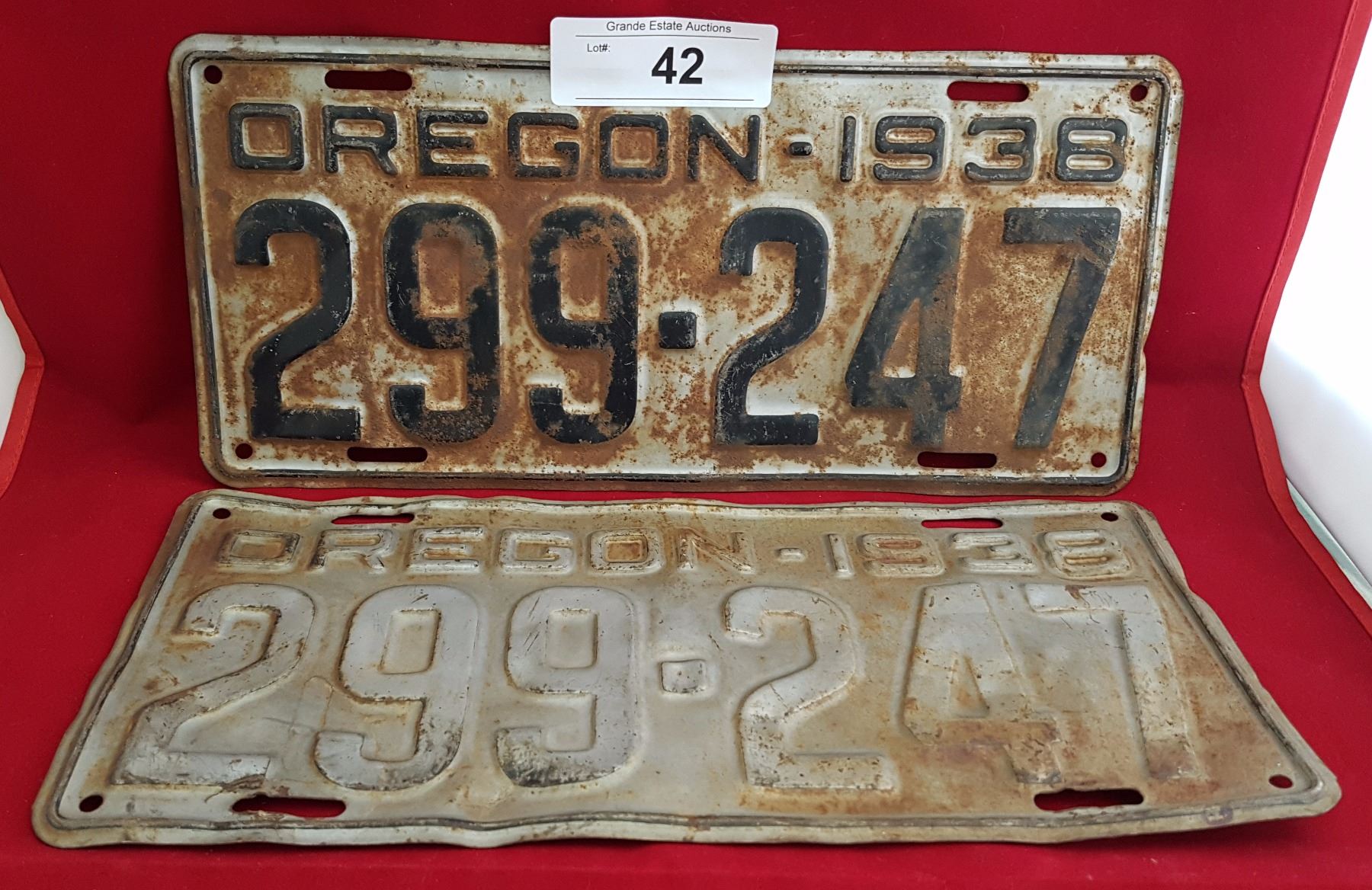 PAIR 1938 OREGON LICENSE PLATES