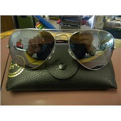 AUTHENTIC RAYBAN SUNGALSSES W/CASE