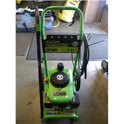 6.0 HP 2700 PSI PRESSURE WASHER WITH WAND AND HOSE