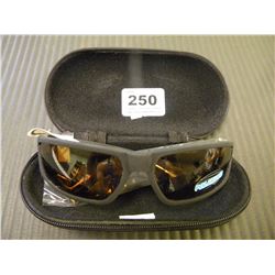 PAIR OF RYDER POLARIZED/RUBBERIZED SUNGLASSES WITH CASE